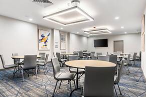 Holiday Inn Express Van Nuys by IHG