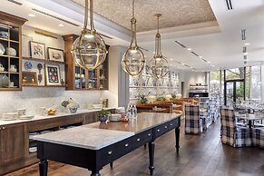 Omni Charlottesville Hotel