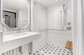 Omni Charlottesville Hotel