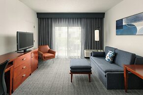 Courtyard Melbourne West