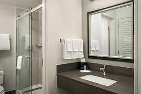 Courtyard Melbourne West