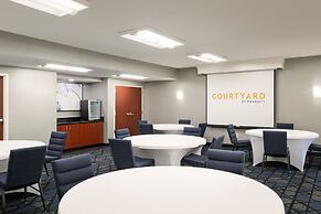 Courtyard Melbourne West