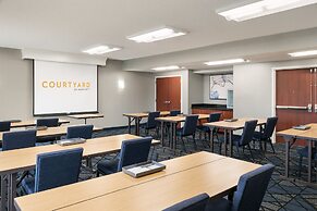 Courtyard Melbourne West