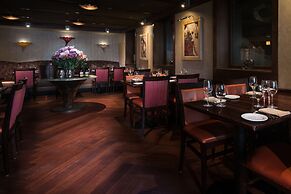 Washington Square Hotel