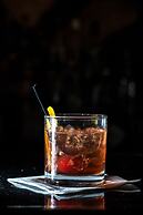 Washington Square Hotel