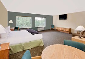 Days Inn by Wyndham Cadillac