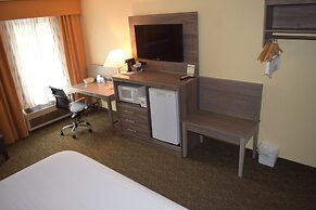 Days Inn by Wyndham Cadillac