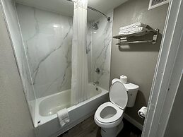 Motel 6 Greenwood, MS