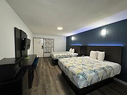 Motel 6 Greenwood, MS