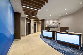 Holiday Inn Express Vancouver-Metrotown (Burnaby) by IHG