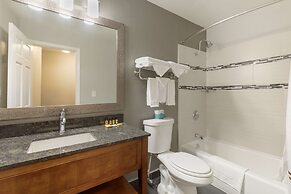 Best Western Plus Milwaukee West
