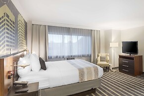 Best Western Plus Milwaukee West