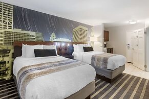 Best Western Plus Milwaukee West