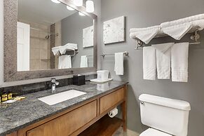 Best Western Plus Milwaukee West