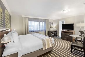 Best Western Plus Milwaukee West