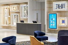 The Cumberland, London