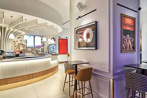 The Cumberland, London