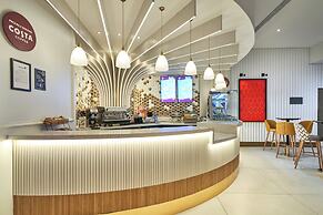 The Cumberland, London