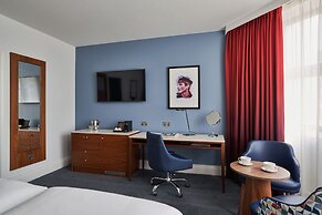 The Cumberland, London