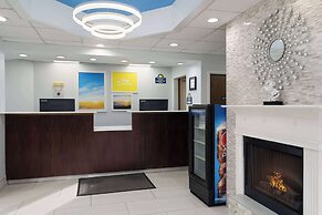 Days Inn by Wyndham Weldon/Roanoke Rapids