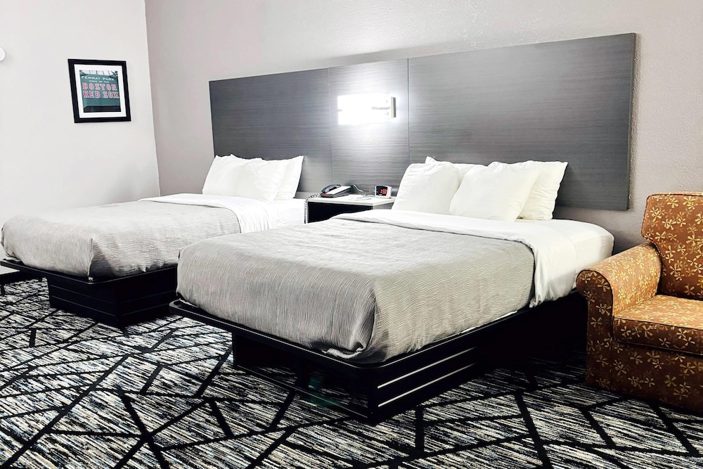 Quality Inn Raynham - Taunton