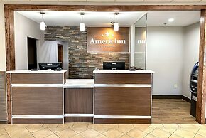 AmericInn & Suites By Wyndham Baraboo Event Center