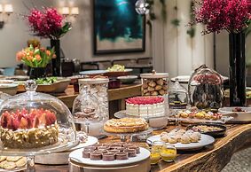 Four Seasons Hotel Singapore