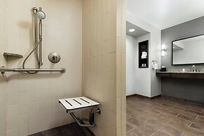 Courtyard by Marriott Los Angeles Woodland Hills