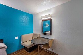 Motel 6 Irving, TX - Irving DFW Airport East