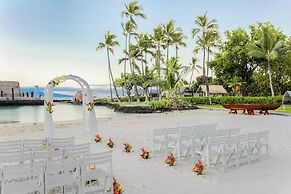 Courtyard by Marriott King Kamehameha's Kona Beach Hotel