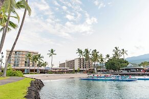 Courtyard by Marriott King Kamehameha's Kona Beach Hotel