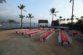 Courtyard by Marriott King Kamehameha's Kona Beach Hotel
