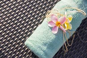 Courtyard by Marriott King Kamehameha's Kona Beach Hotel