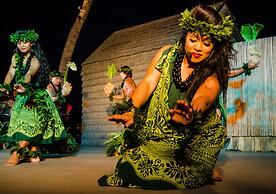 Courtyard by Marriott King Kamehameha's Kona Beach Hotel