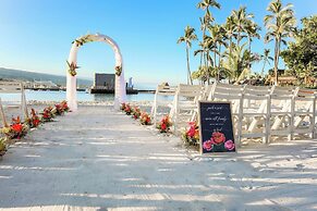 Courtyard by Marriott King Kamehameha's Kona Beach Hotel