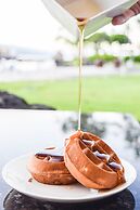 Courtyard by Marriott King Kamehameha's Kona Beach Hotel