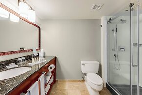 Courtyard by Marriott King Kamehameha's Kona Beach Hotel