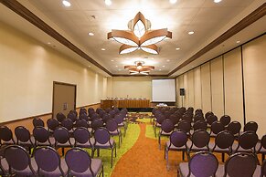 Courtyard by Marriott King Kamehameha's Kona Beach Hotel