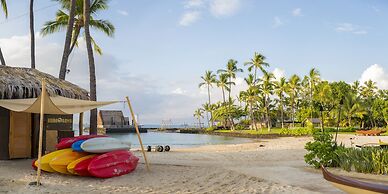 Courtyard by Marriott King Kamehameha's Kona Beach Hotel