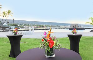Courtyard by Marriott King Kamehameha's Kona Beach Hotel