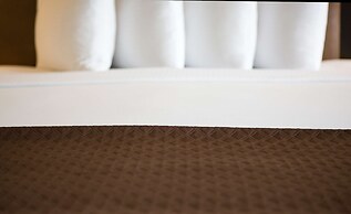 Red Lion Inn & Suites Olympia, Governor Hotel