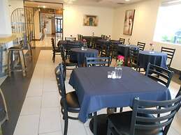 Red Lion Inn & Suites Olympia, Governor Hotel