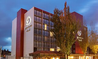 Red Lion Inn & Suites Olympia, Governor Hotel