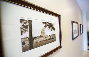 Red Lion Inn & Suites Olympia, Governor Hotel