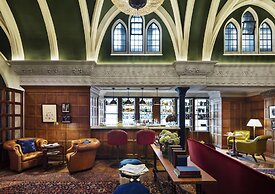 The Randolph Hotel, by Graduate Hotels