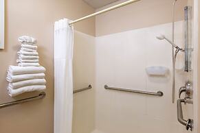 Days Inn & Suites by Wyndham Madison