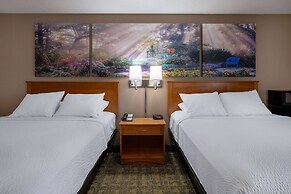 Days Inn & Suites by Wyndham Madison
