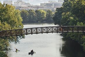 Four Seasons Hotel Austin