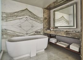 Four Seasons Hotel Austin