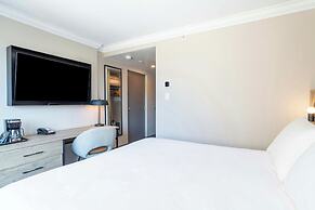 Sandman Signature Vancouver Downtown Hotel